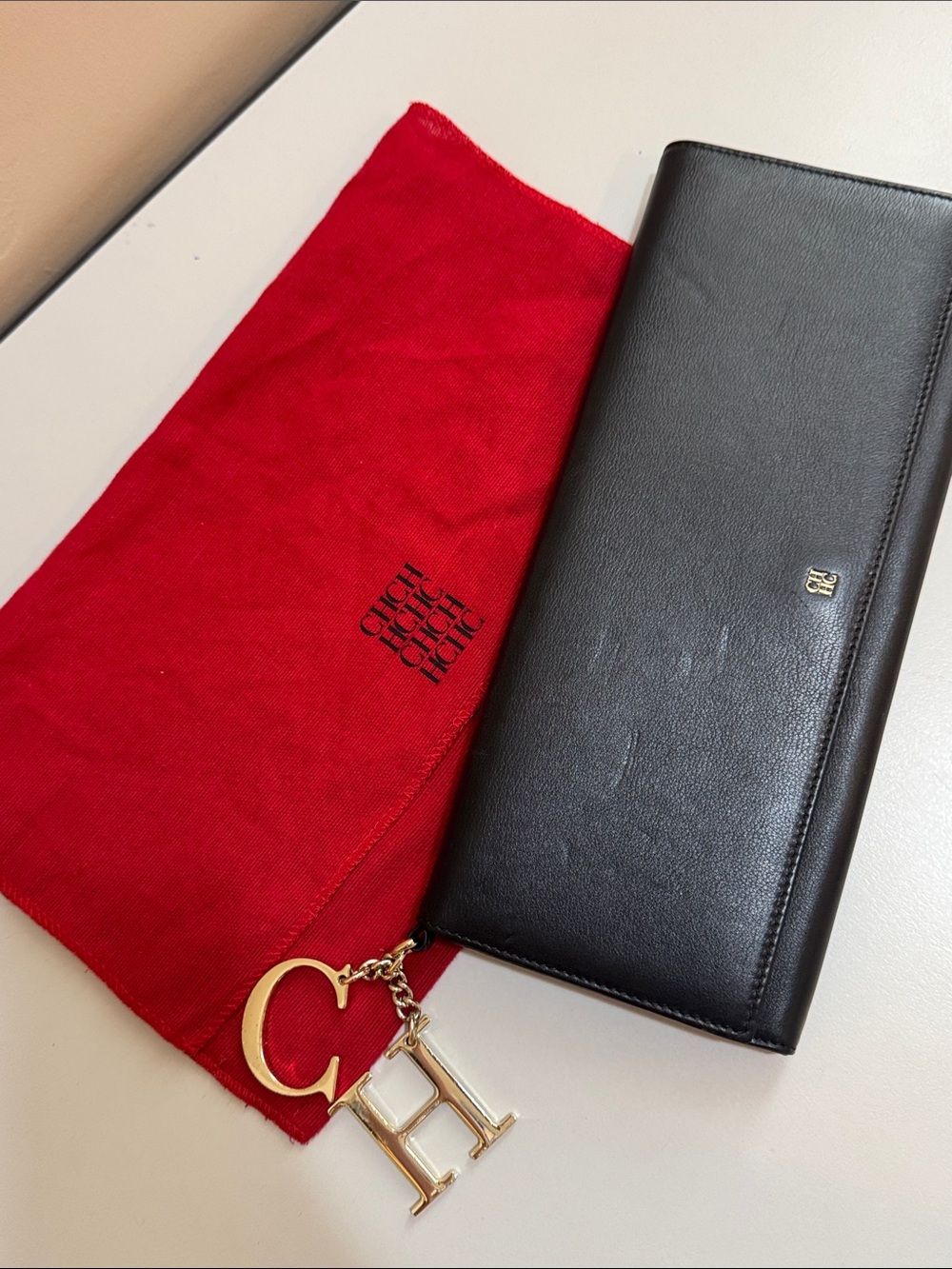 Carolina Herrera Black Leather Envelope Clutch with Gold CH Accent - Picture 3 of 16